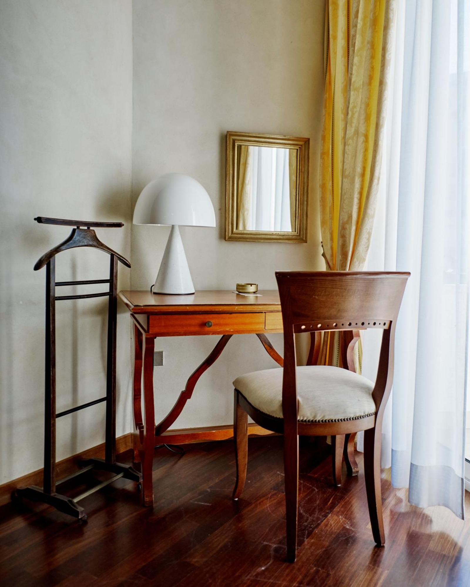 Hotel Negresco Cattolica Bagian luar foto